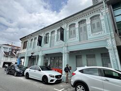 Lot 18 (D7), Retail #525766741